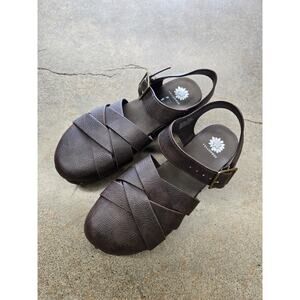 Yellow Box Rethel Brown Platform Clog Sandals Studded Cross Strap Lug Sole 8.5